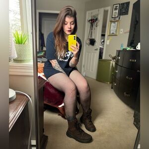 ❀ meet the seller ❀